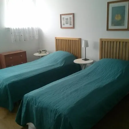 Oda ve Kahvaltı Acacia House