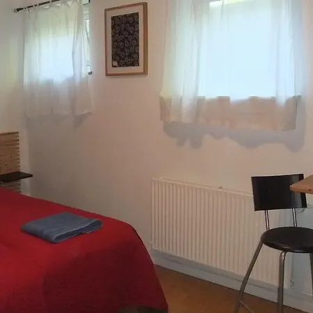 Oda ve Kahvaltı Acacia House 2*