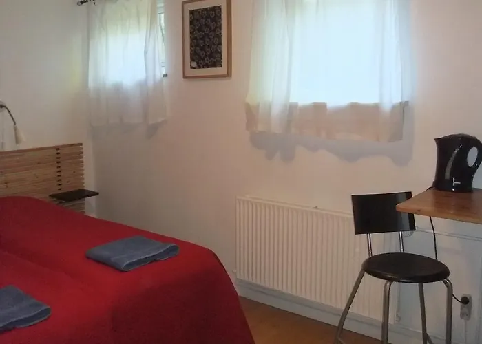 Bed & Breakfast Acacia House 2*